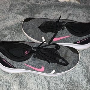 nike running shoes